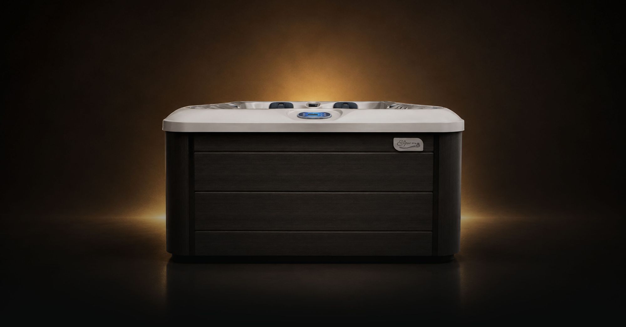 Eclipse Spa NIDO Whirlpool in dunkler Außenverkleidung