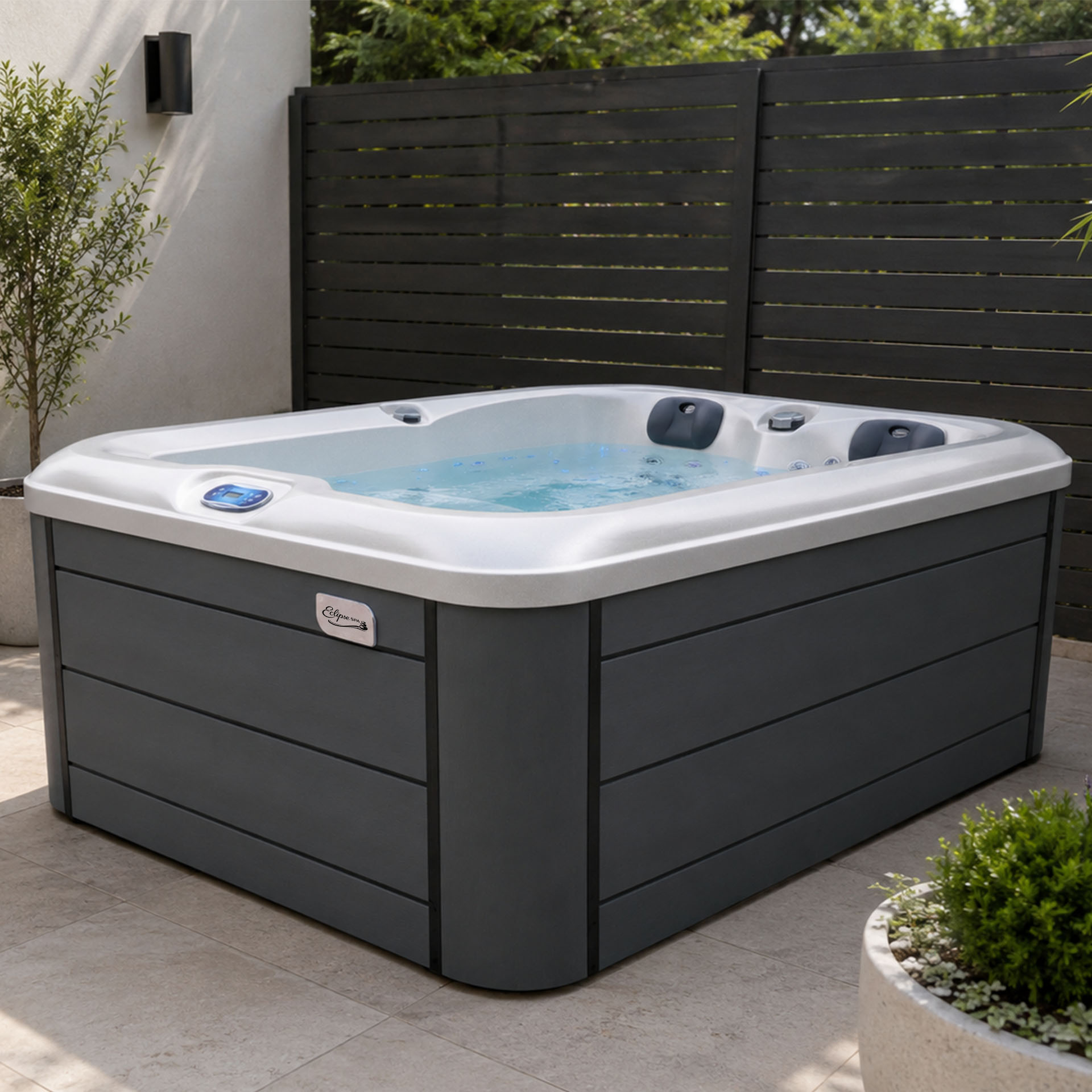 Eclipse Spa Nido im Außenbereich